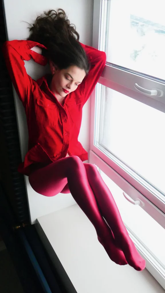 total red look